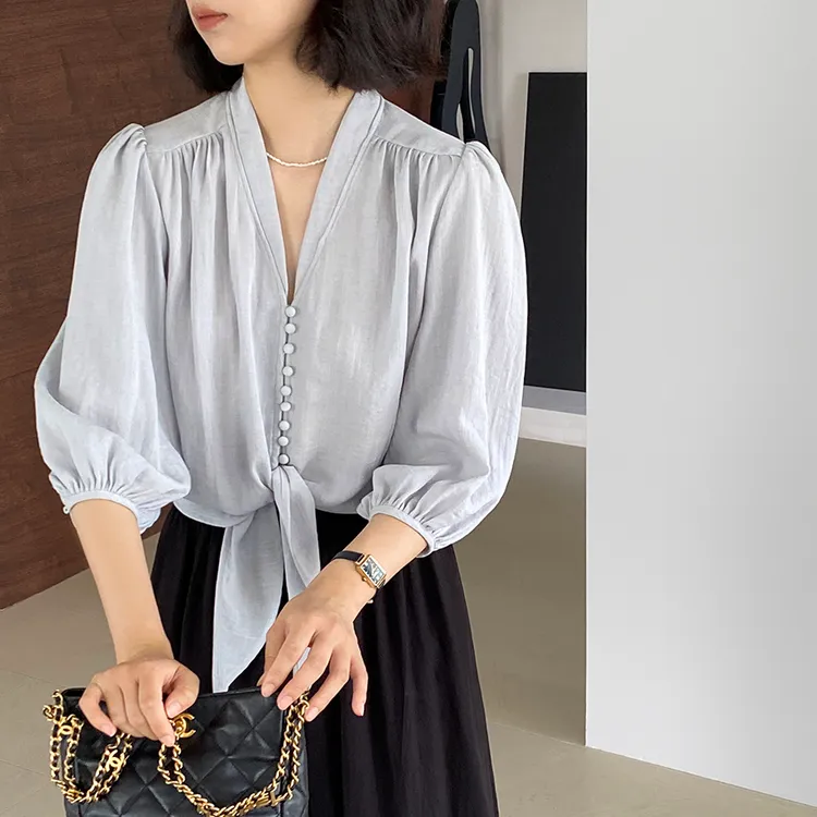 2025法式温柔风气质绑带V领单排扣衬衫女夏小个子灯笼袖小衫上衣