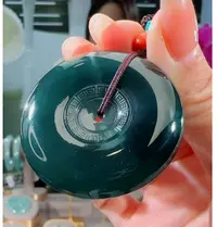 翡翠平安扣吊坠