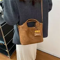 大款包包时尚斜挎包水桶包小方包小众单肩款拉链