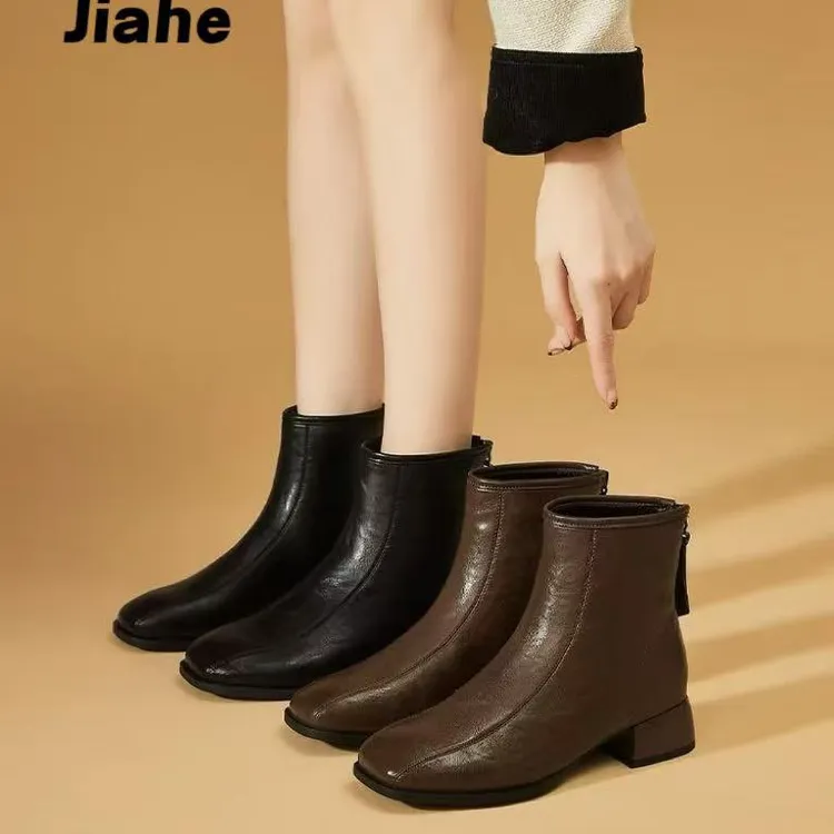 英伦风方头气质法式短靴女中跟2025冬新款加绒粗跟时装靴中年女靴