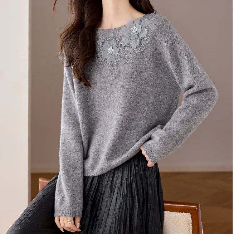 曼德西比利秋冬纯羊毛针织衫立体花朵装饰别致洋气纯色内搭毛衣潮