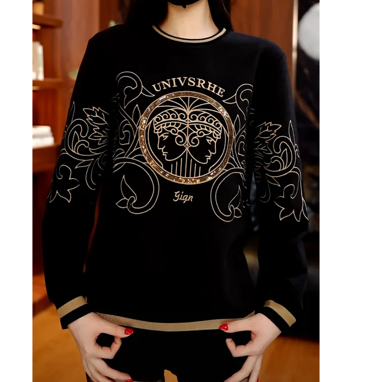 IUIUG品牌刺绣美人头圆领轻奢秋季卫衣