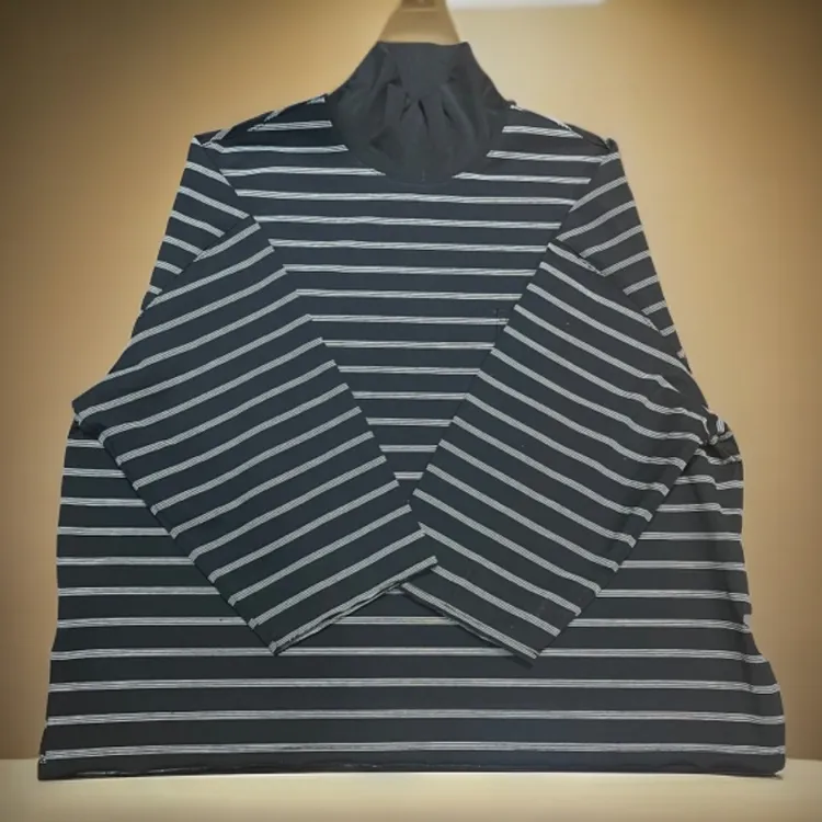 新思维原单条卫衣上身舒服舒适透气吸汗打底衫内搭半高领洋气时尚