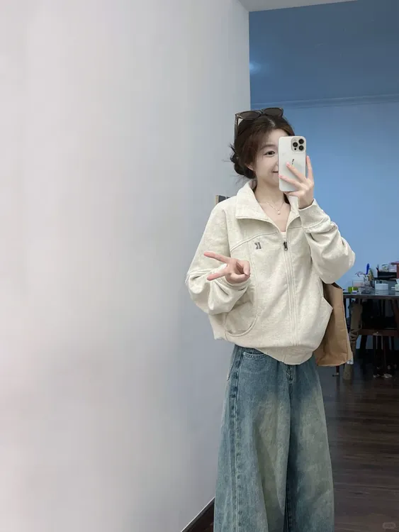 2025秋季新款韩系松弛感穿搭立领卫衣外套搭配牛仔裤显瘦两件套女