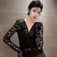 D1123新款辣妹修身高级黑色V领T恤法式镂空蕾丝拼接拉链时尚小衫
