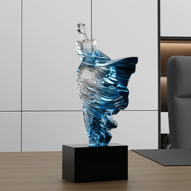 人物艺术高颜值摆件摆件高级小众透明雕塑客厅酒柜装饰品女生送礼
