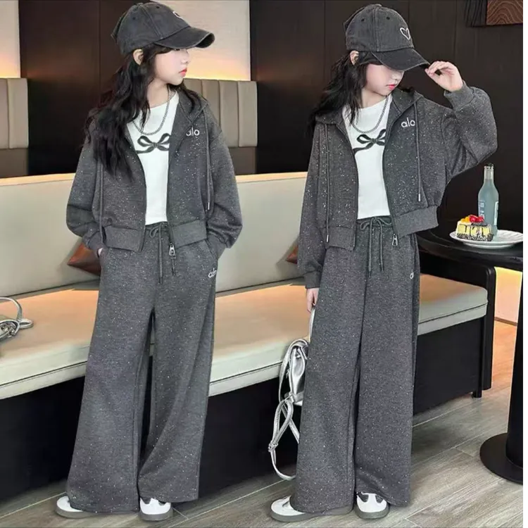 女童秋季套装2025新款休闲女孩洋气时髦连帽开衫阔腿裤两件套