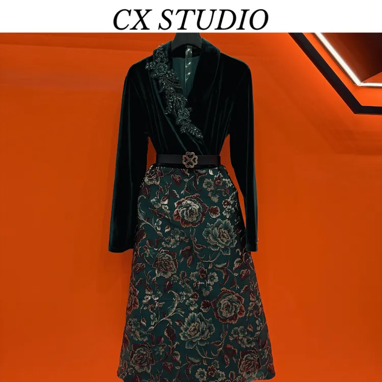 YC编码28 经典收腰轻奢时尚连衣裙（定制女装）BH6282