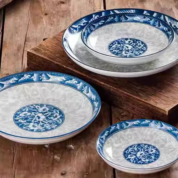 青花瓷盘子碟子陶瓷釉下彩家用商用菜盘网红餐具炒菜盘高颜值圆盘