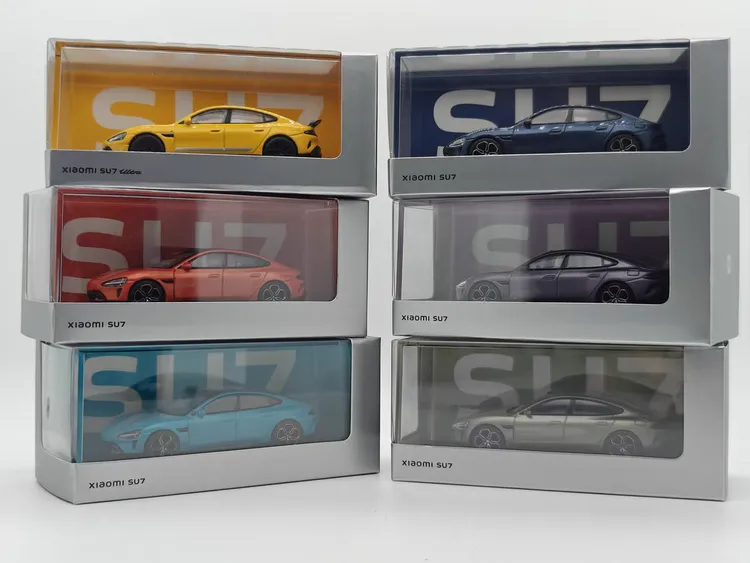 小米汽车 SU7 YU7 1:64 官方正版 收藏回力合金模型