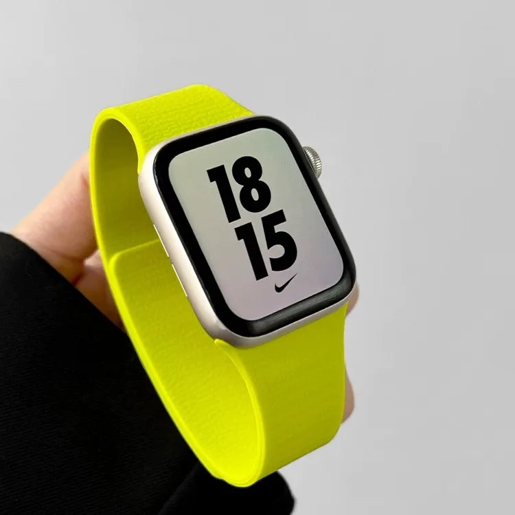 极简风荔枝纹硅胶磁吸表带适用手表iwatchS10表带S9运动SE876手表