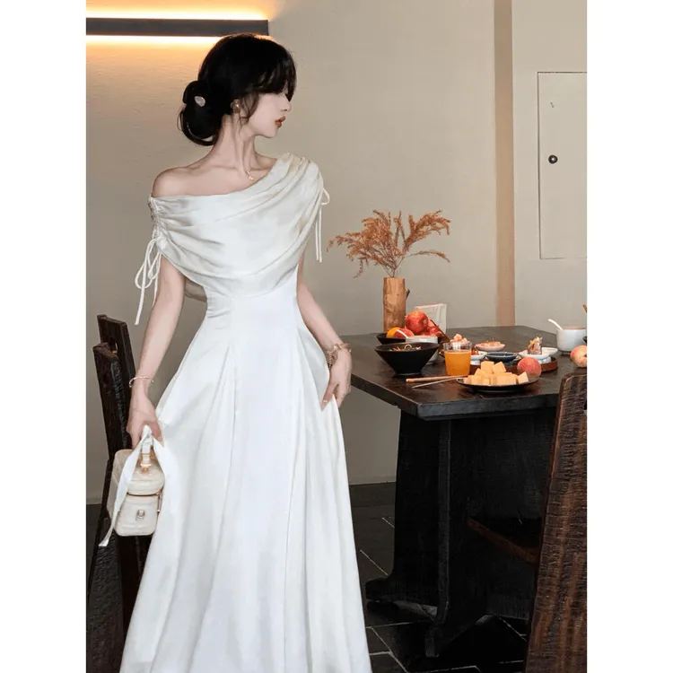 INS CEC高级感气质荡领斜肩收腰连衣裙女夏季新款洋气礼服长裙子