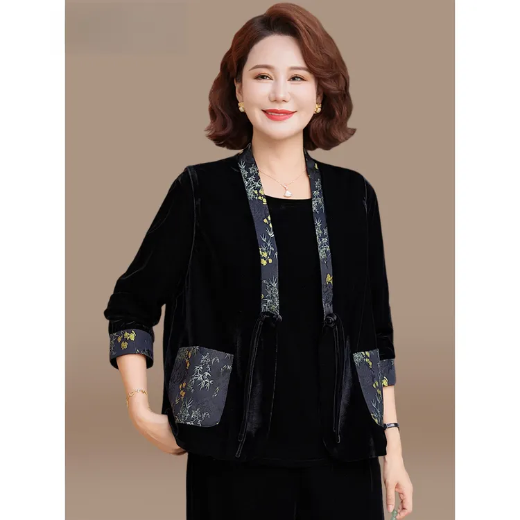 新中式妈妈秋装套装国风金丝绒马甲三件套中老年春秋打底衫上衣女