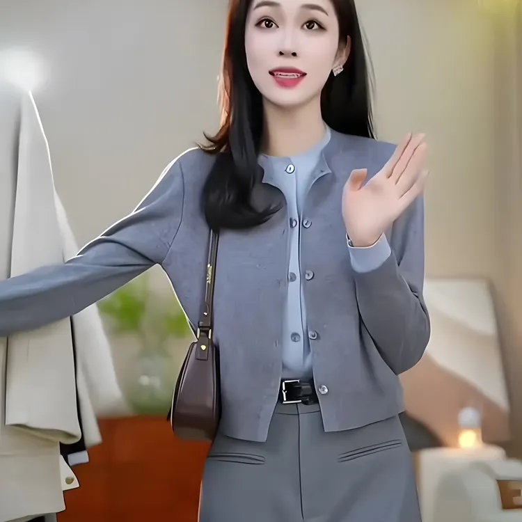 高级感灰色假两件针织开衫女春季新款设计感撞色毛衣外套短款上衣