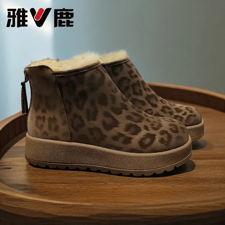 【雅鹿】冬季新款女短靴加绒保暖厚底防滑勃肯靴时尚百搭豹纹女棉靴