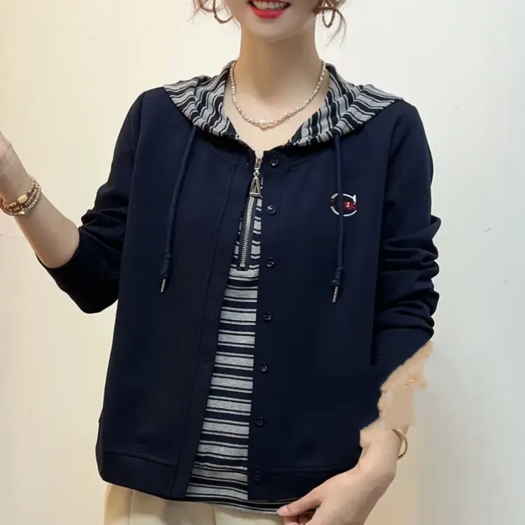 秋季新款时尚百搭连帽条纹卫衣女士休闲假两件减龄显瘦长袖上衣