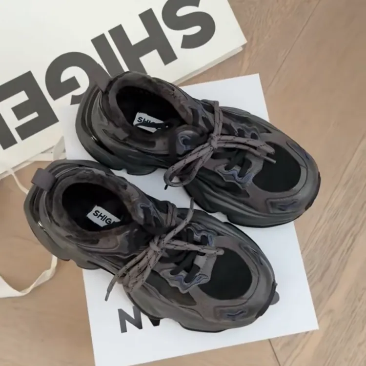 诗歌兰女鞋2025新款冬季加绒复古时尚休闲系带老爹鞋运动鞋