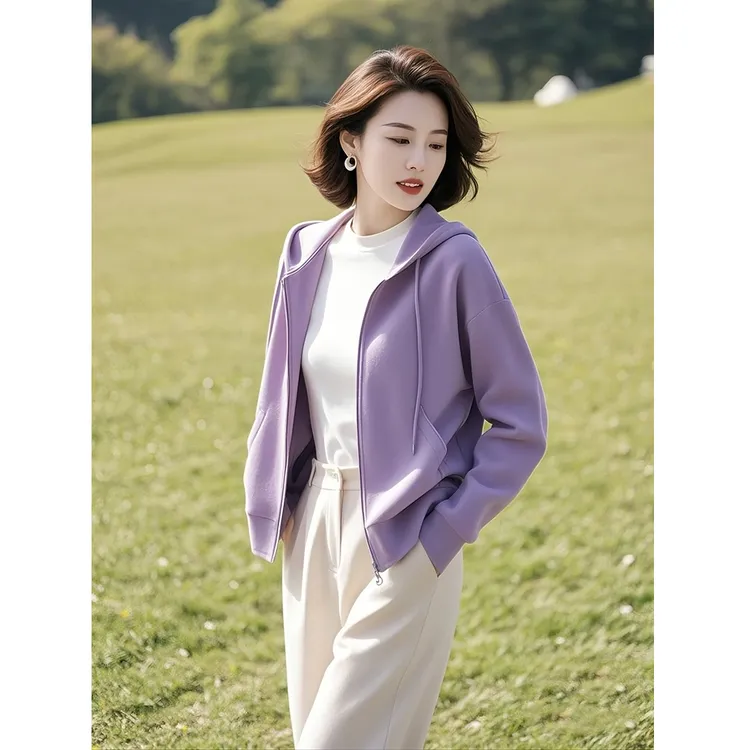 今年流行的独特超好看小个子短款休闲连帽紫色2025年新款女装外套