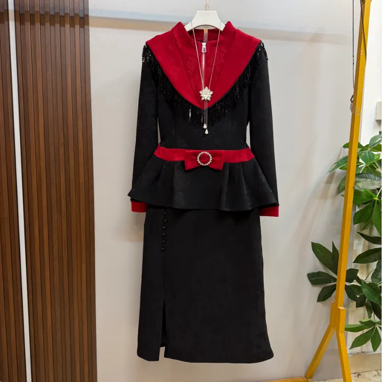 大码新款时尚气质高级显瘦重工流苏上衣十半身裙两件套