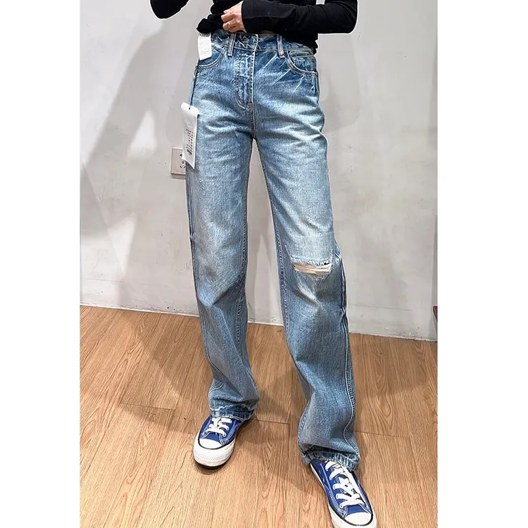 美式复古设计感窄版直筒裤女2025冬季新款破洞水洗显瘦牛仔长裤子