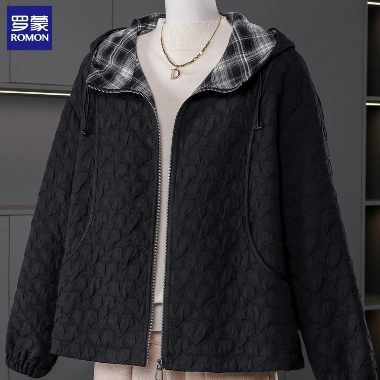 罗蒙妈妈秋装连帽外套中老年人女装春秋时尚夹克开衫上衣服60岁70