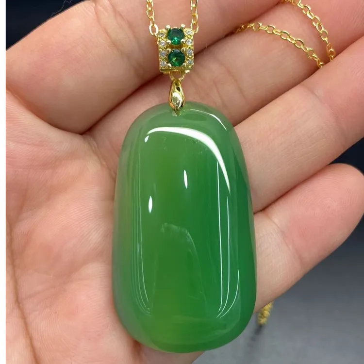 正宗真玉石平安无事牌玉髓挂件玉石吊坠时尚玉石项链玉吊坠玉牌子