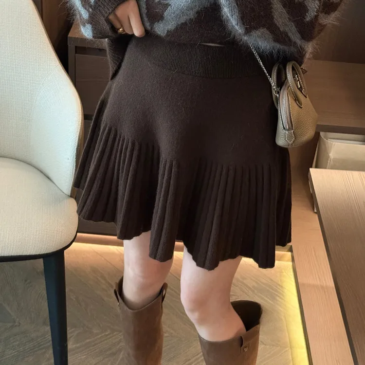 孕妇半身裙美式复古针织裙秋冬季新款高腰显瘦A字裙百褶孕妇短裙