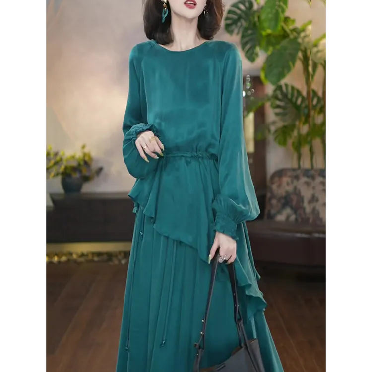 高级感时尚休闲套装女2025春秋新款宽松长袖上衣+吊带长裙两件套