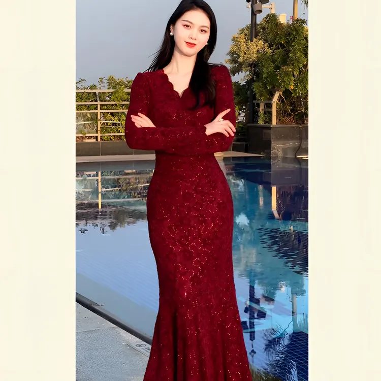 裙子秋冬款气质长裙订婚礼服女敬酒服新娘结婚回门红色丝绒连衣裙