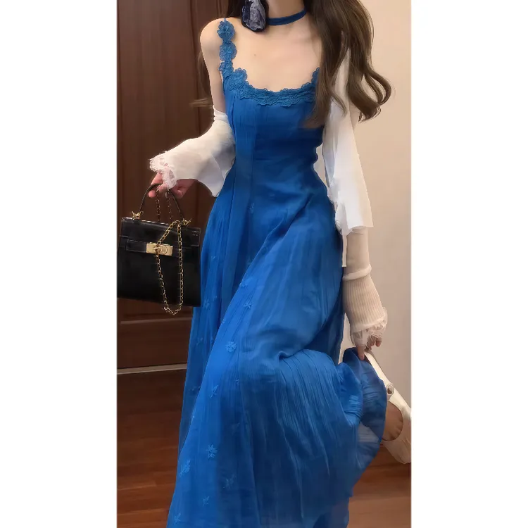 法式设计感小众复古刺绣蓝色吊带连衣裙收腰气质度假风长裙9580