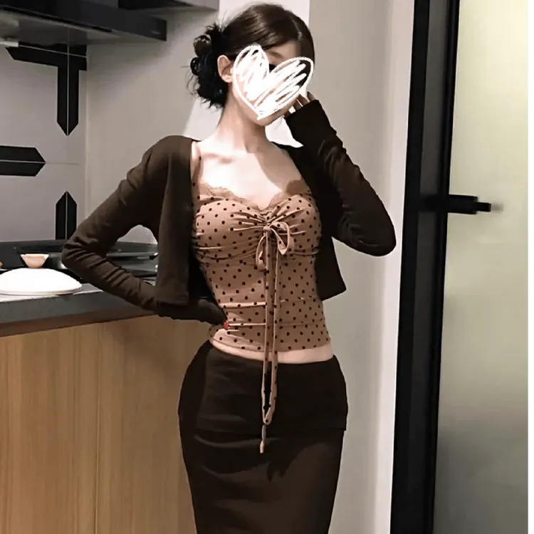 秋季纯欲风修身波点吊带背心+长袖开衫+百搭半身裙三件套
