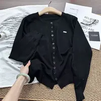 银丝扭扭扣！！韩单系列~薄款小银标 圆领真开衫#针织衫T081