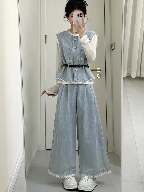蓝色蕾丝拼接牛仔马甲背心九分阔腿裤时尚套装女春夏小个子三件套