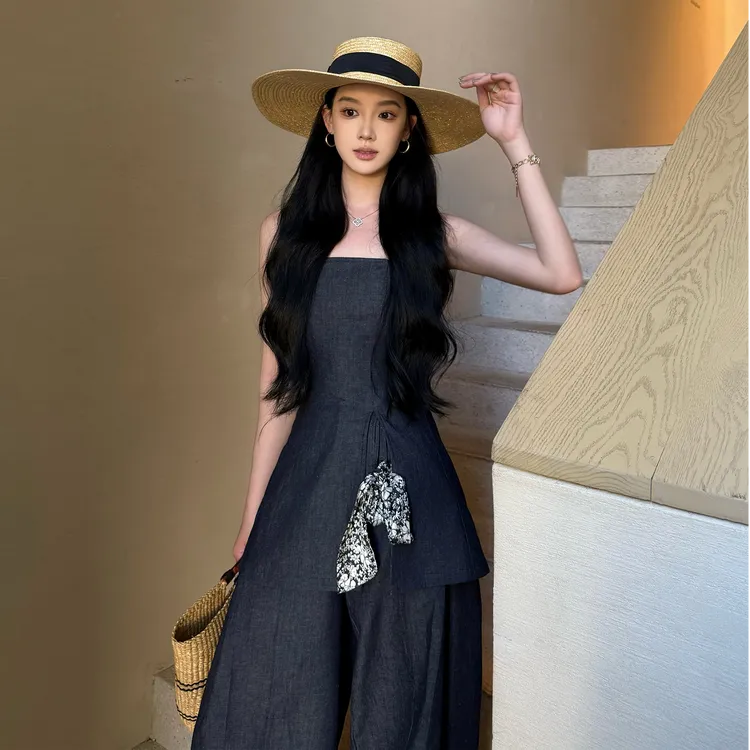 【蓝调唱片】2025夏季新款时尚一字肩抹胸显瘦上衣配高腰裤子套装