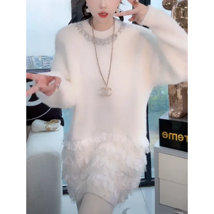 高级感镶钻蕾丝拼接中长款针织衫女2025冬季新款时尚百搭洋气上衣