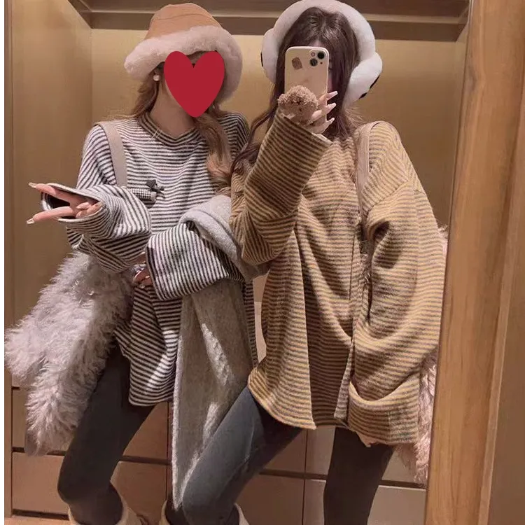 【运费险+现货】毛绒宽松极简风保暖可爱风冬季T恤法式打底衫5095
