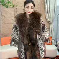 9128【凡家衣橱】冬季新款时尚貉子毛领 獭兔毛皮草外套