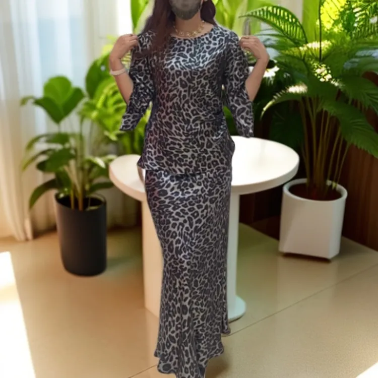 最新款的连衣裙款