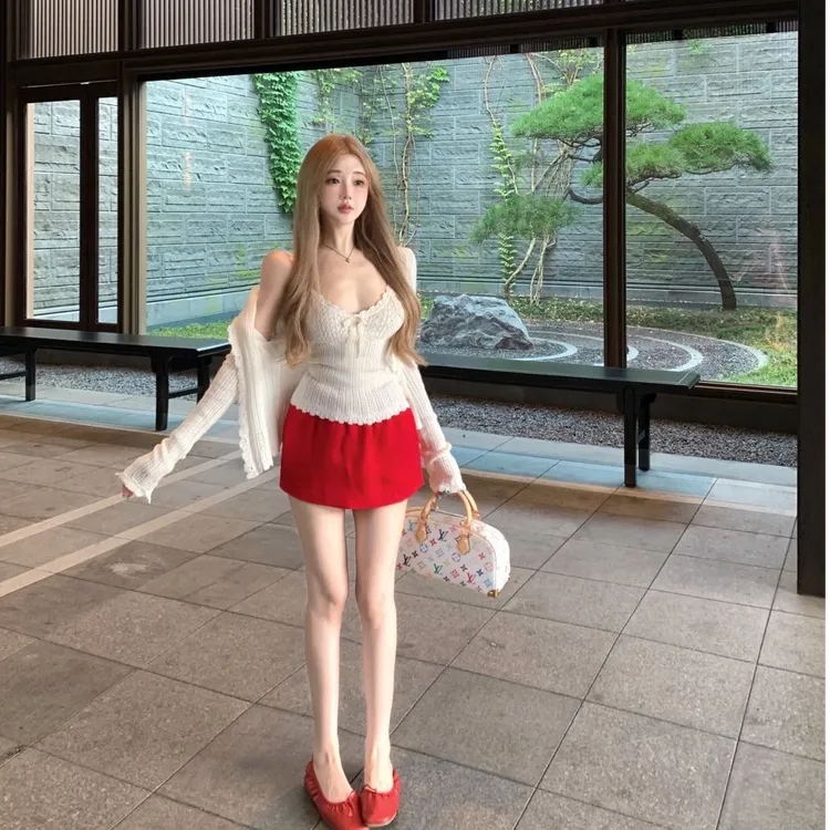 2025新款修身时尚套装性感纯欲风吊带龄气质百搭开衫女高腰半身裙