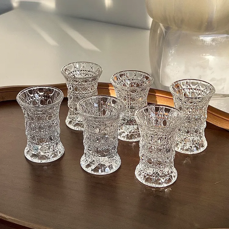 【拍一发六】浮雕刻花玻璃威士忌酒杯烈酒白酒一口杯调酒鸡尾酒杯