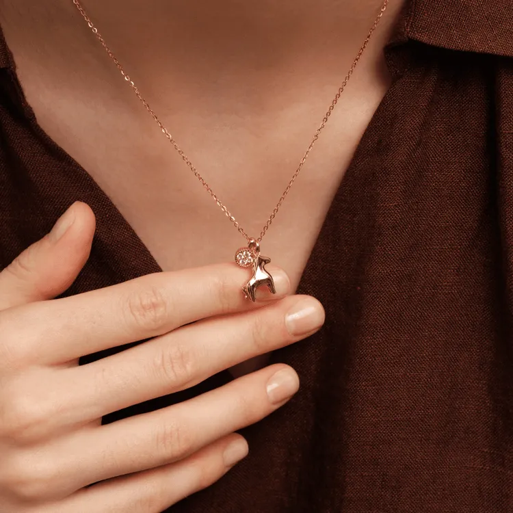 坠链均925银合成锆石 KEVKEV《喜跃》925纯银小马项链金色毛衣链