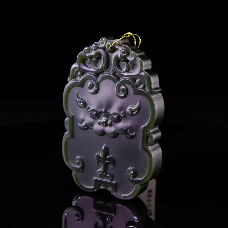 福璐百泽和田玉塔青特细吉祥饕餮玉牌吊坠（可赠链）