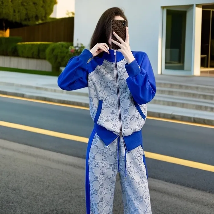 高级感炸街运动休闲套装女秋冬，卫衣直筒裤两件套，潮流时尚百搭！