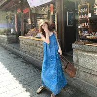 【马略卡假日】立体刺绣织带挂脖度假风连衣裙蓝色碎花法式宽松夏季