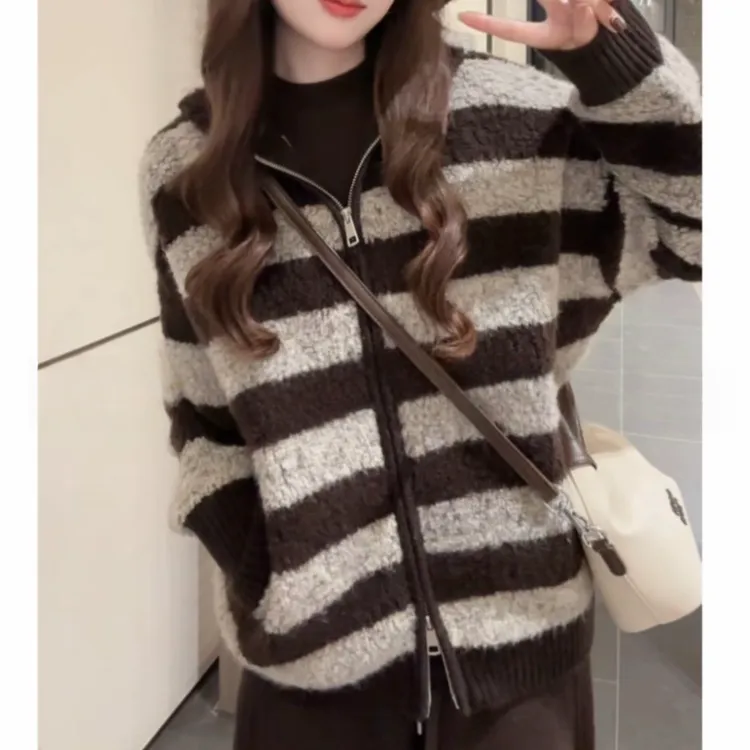 双头拉链连帽口袋条纹毛衣外套2025新款秋冬复古慵懒风宽松针织衫