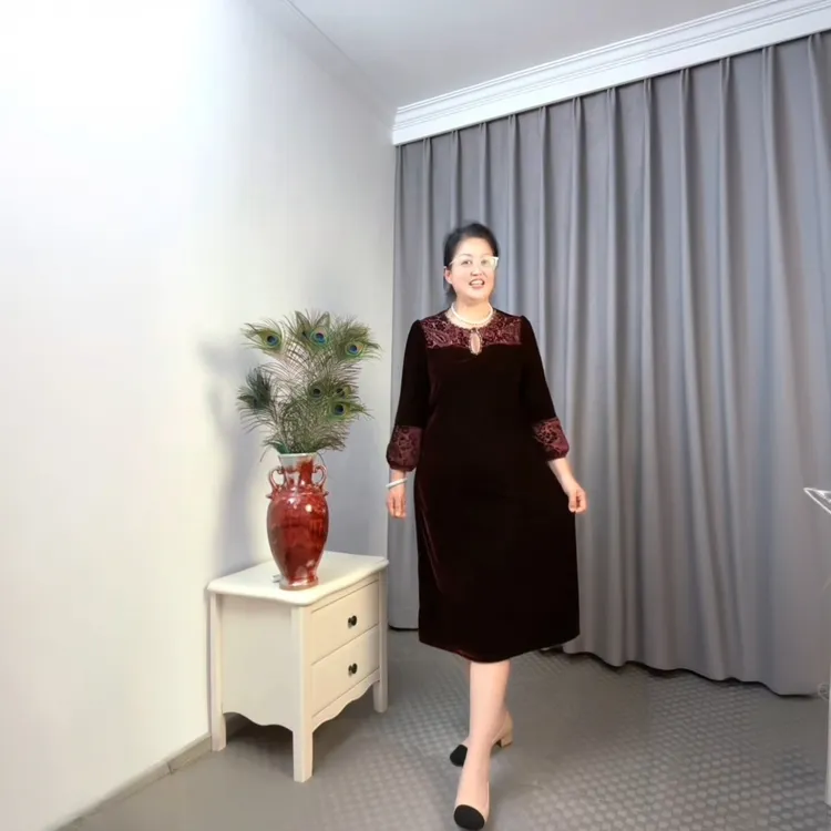 孟姐专属真丝绒连衣裙新款高贵奢华洋气裙子大码高级感妈妈打底裙