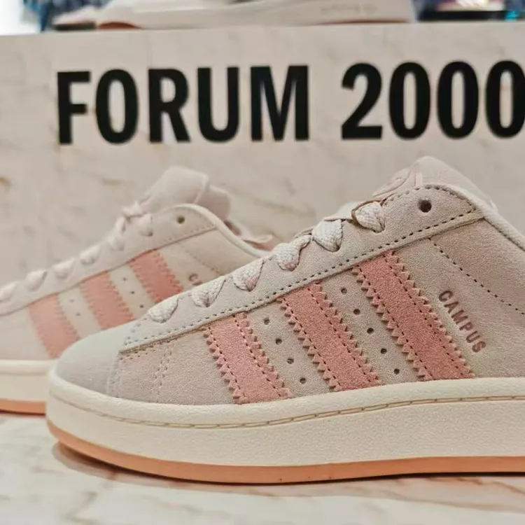 adidas/阿迪达斯三叶草女子运动百搭潮流经典时尚休闲鞋JH5628