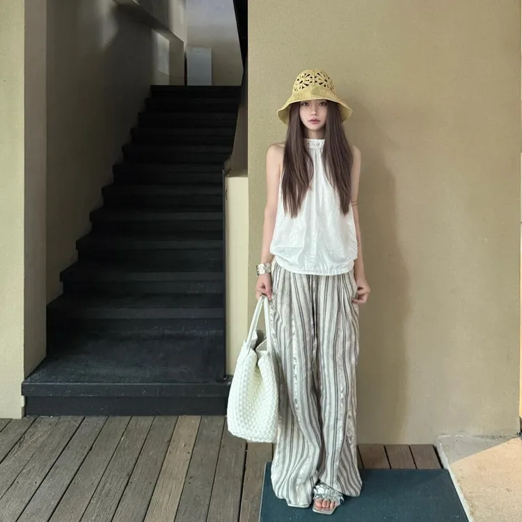 夏季新款千金清冷感贵系衣服休闲洋气小众气质无袖上衣显瘦裤子女