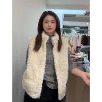 萱萱【毛毛马甲】新款百搭皮毛一体毛毛马甲背心538686 113002