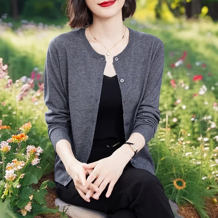 【商场撤柜】羊毛衫开衫女春秋爆款圆领薄款外搭时尚外套针织上衣